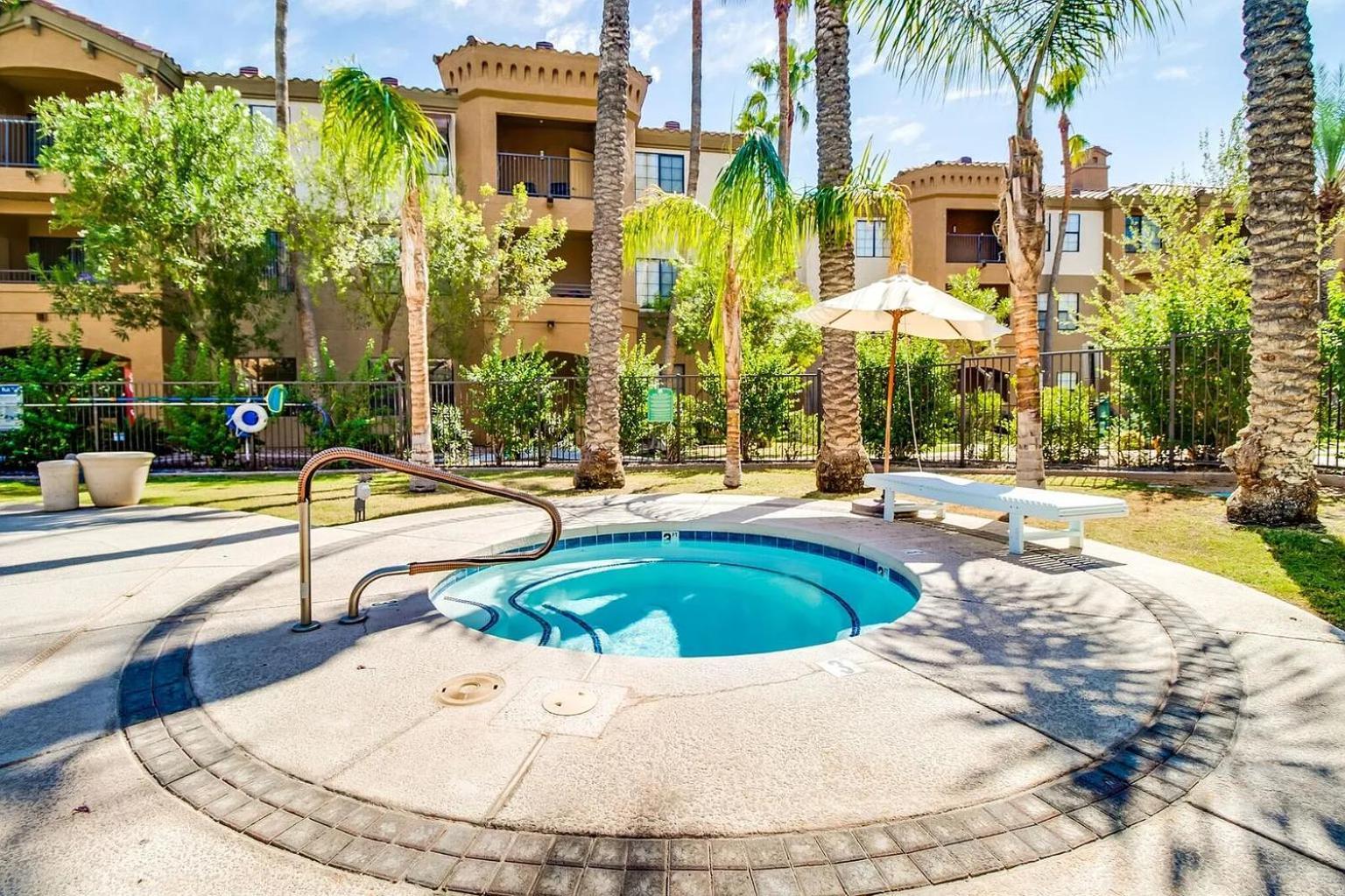 Desert Dreams 2br With Pool And Chill Vibes Phoenix
