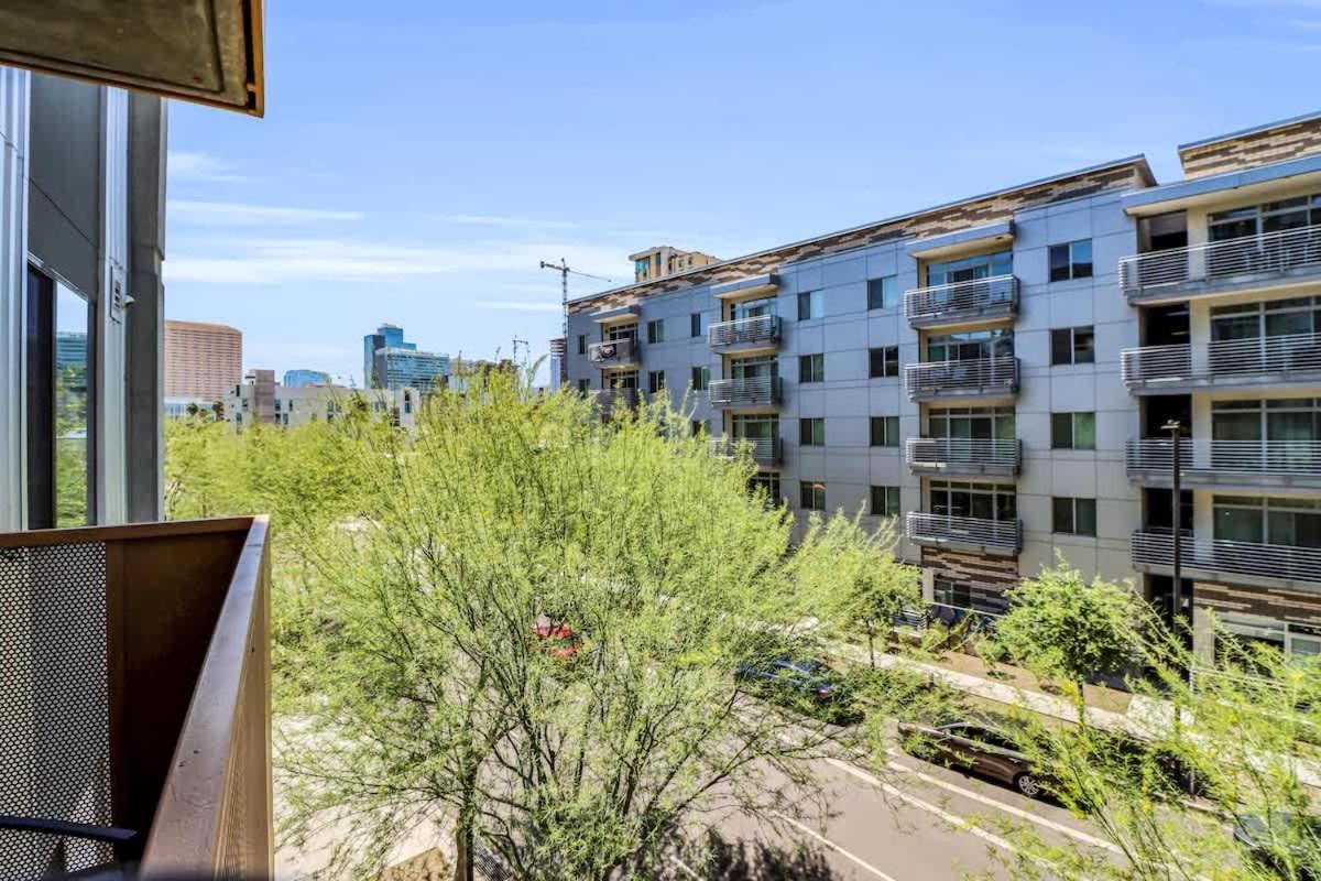 Apartment Centric 2br In Heart Of Dtphx Free Garage Parking Phoenix
