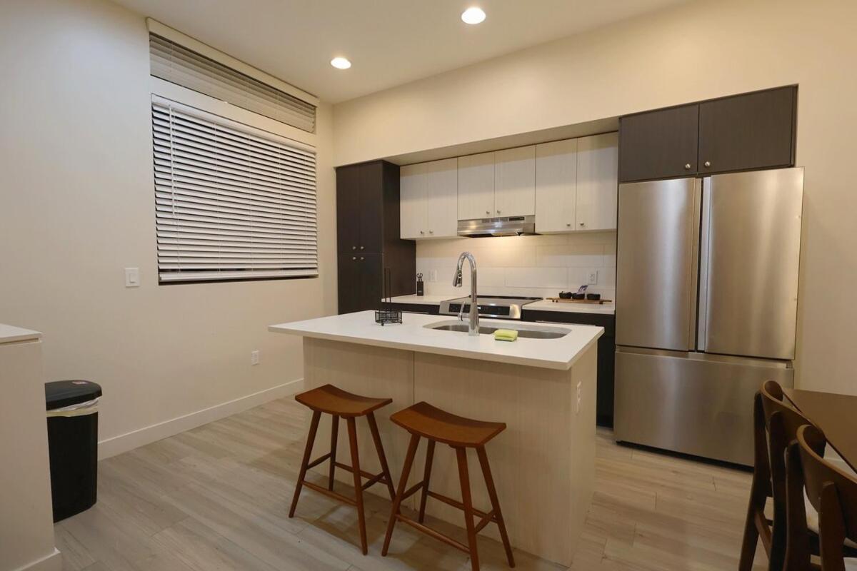 To And Scottsdale Spacious 3br Escape In Phoenix!