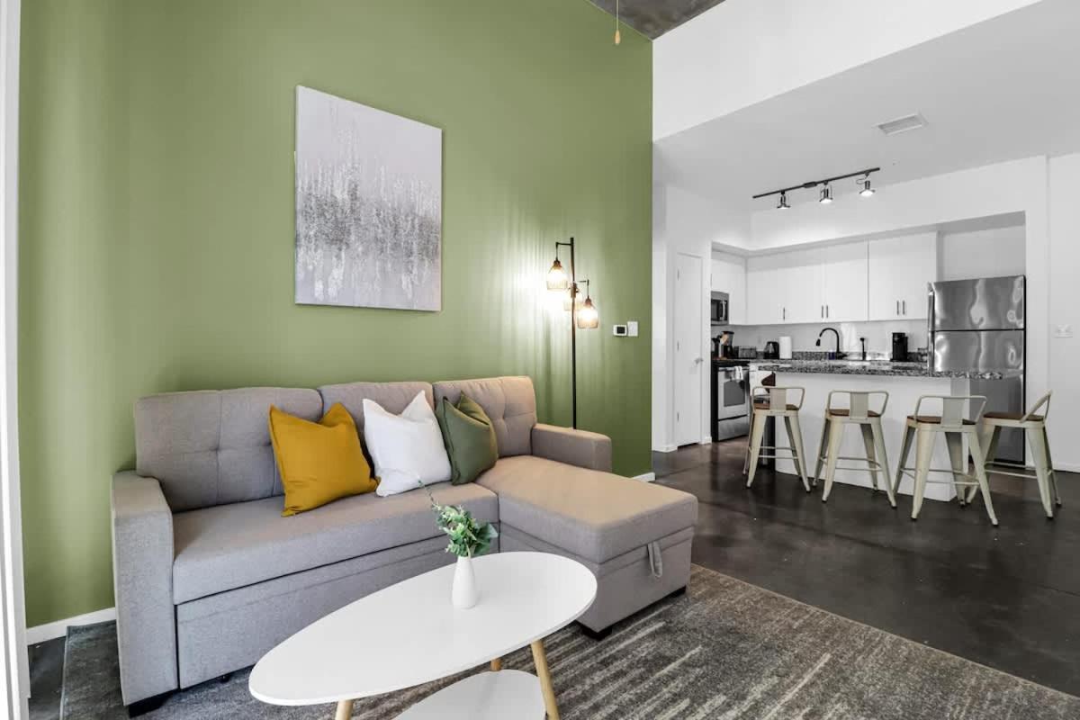 Apartment Centric 2br In Heart Of Dtphx Free Parking & Pool Phoenix