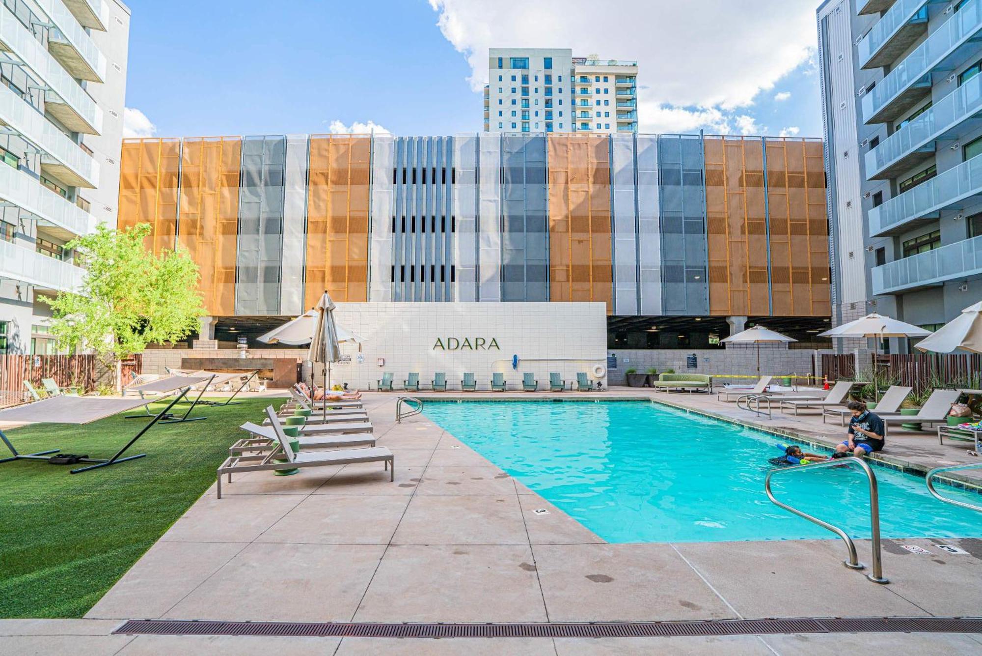 Apartment Striking 2bd - Cdt- Gym, Pool, Parking - Sleep8 *