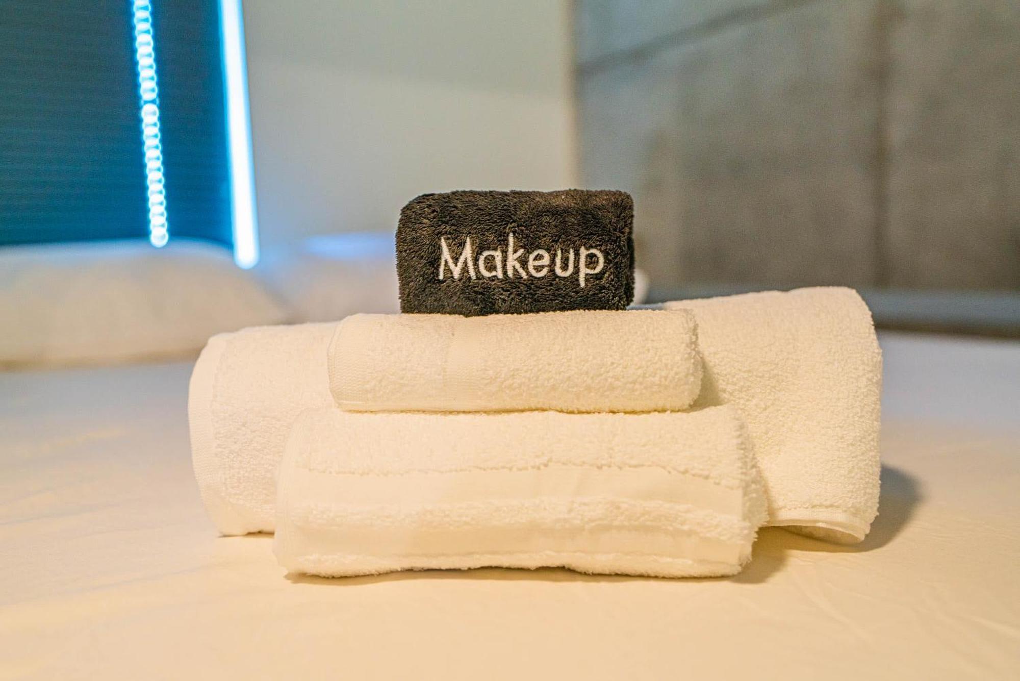 Apartment Striking 2bd - Cdt- Gym, Pool, Parking - Sleep8 Phoenix