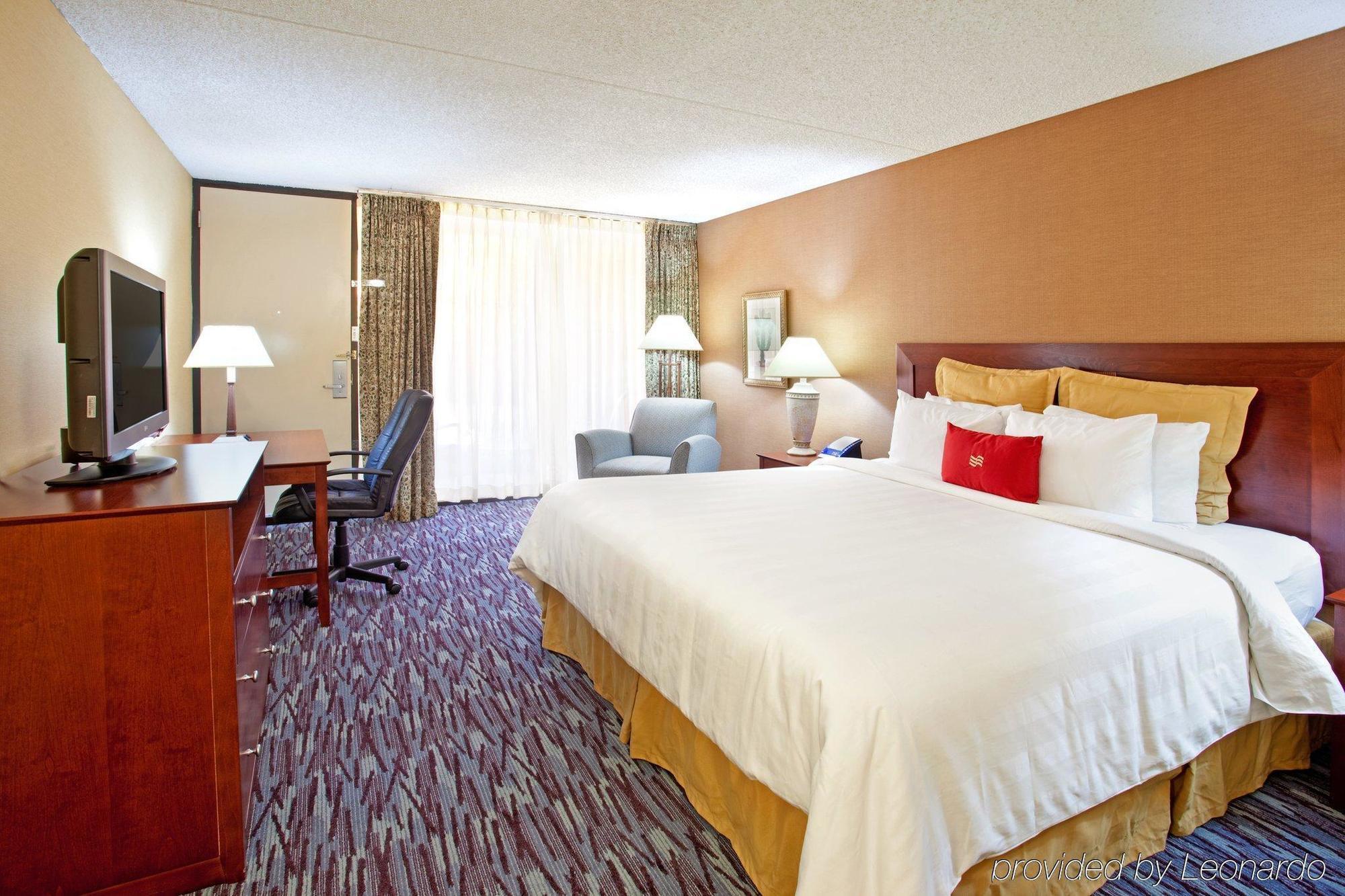 Four Points By Sheraton North 3*