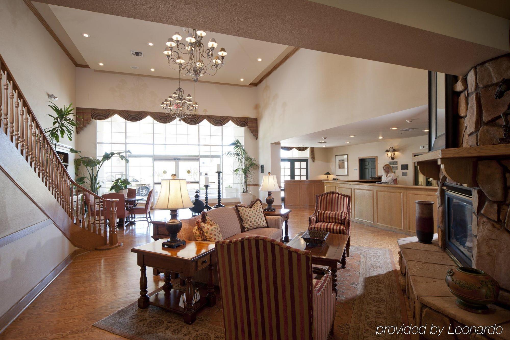 Country & Deer Valley Hotel