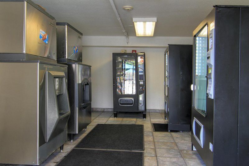 Hotel 6-phoenix, Az - West 2*