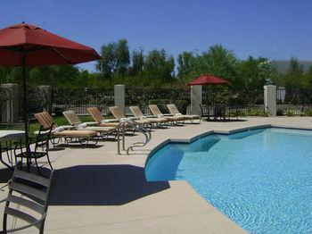 Country & Deer Valley Hotel 3*