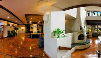 Four Points By Sheraton South Mountain Hotel 4*
