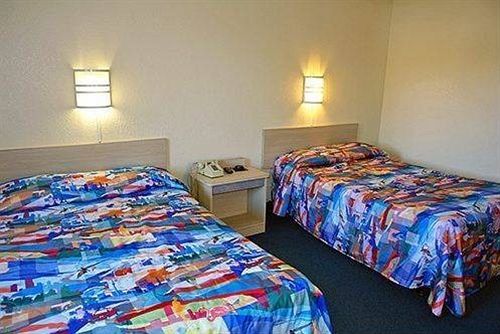 Hotel 6-phoenix, Az - West 2*
