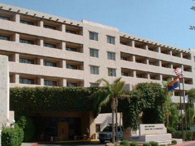 Hotel Four Points By Sheraton South Mountain 4*