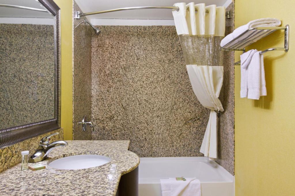 Super 8 By Wyndham Downtown Hotel Phoenix