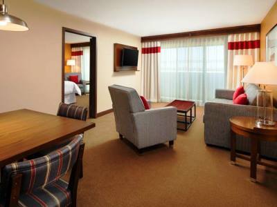 Four Points By Sheraton South Mountain