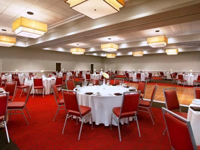 Four Points By Sheraton South Mountain Hotel 4*