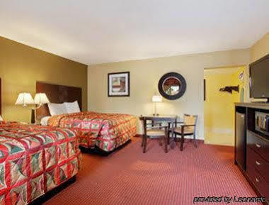 Super 8 By Wyndham Downtown Hotel Phoenix