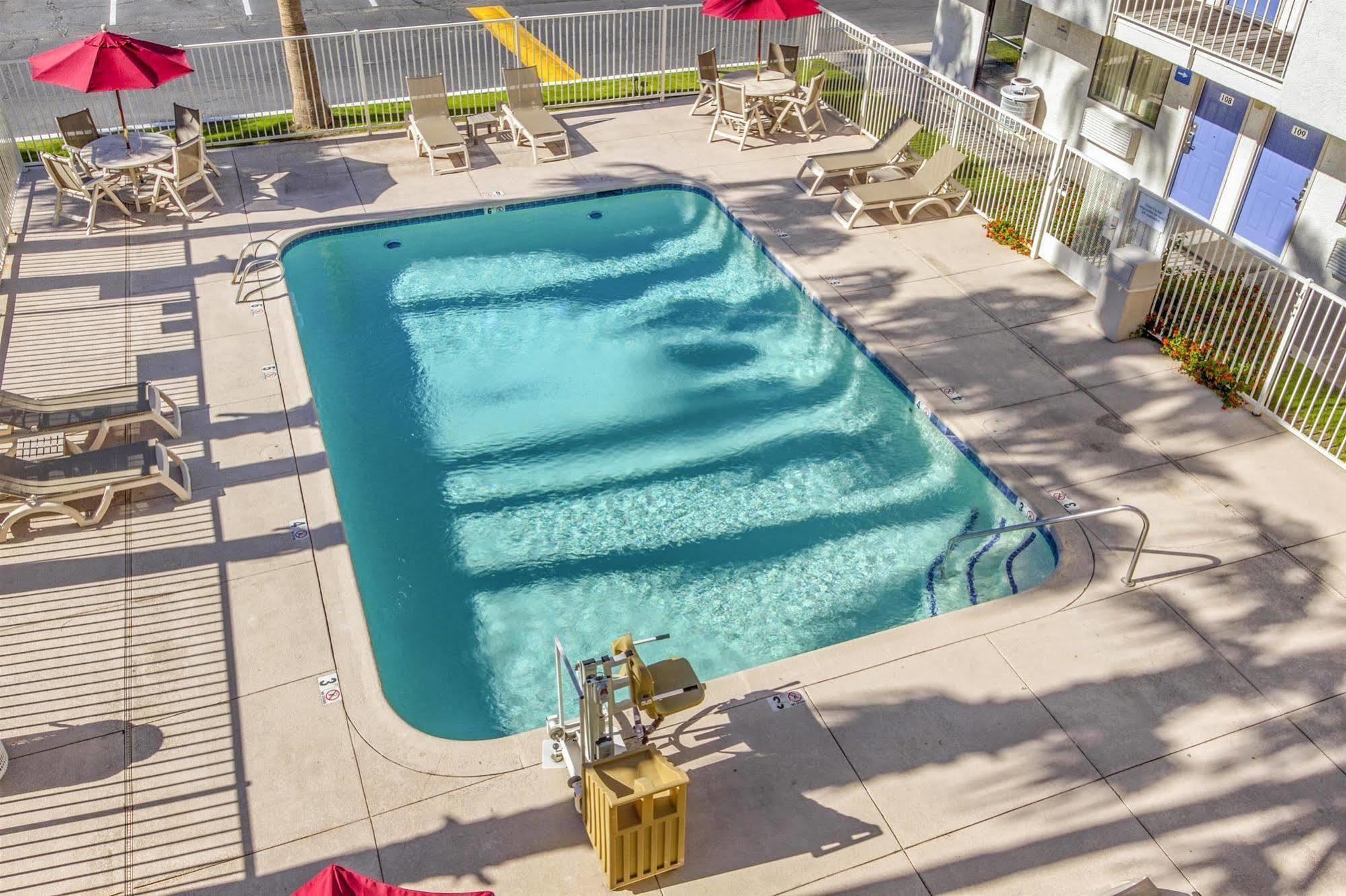 6-phoenix, Az - West 2*