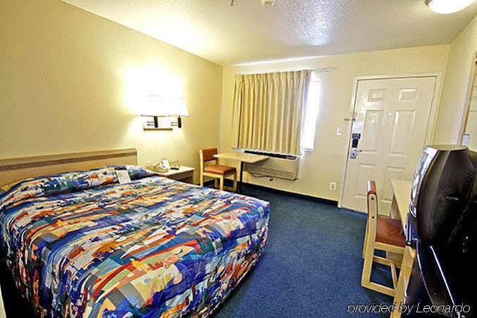 6-phoenix, Az - West 2* Phoenix