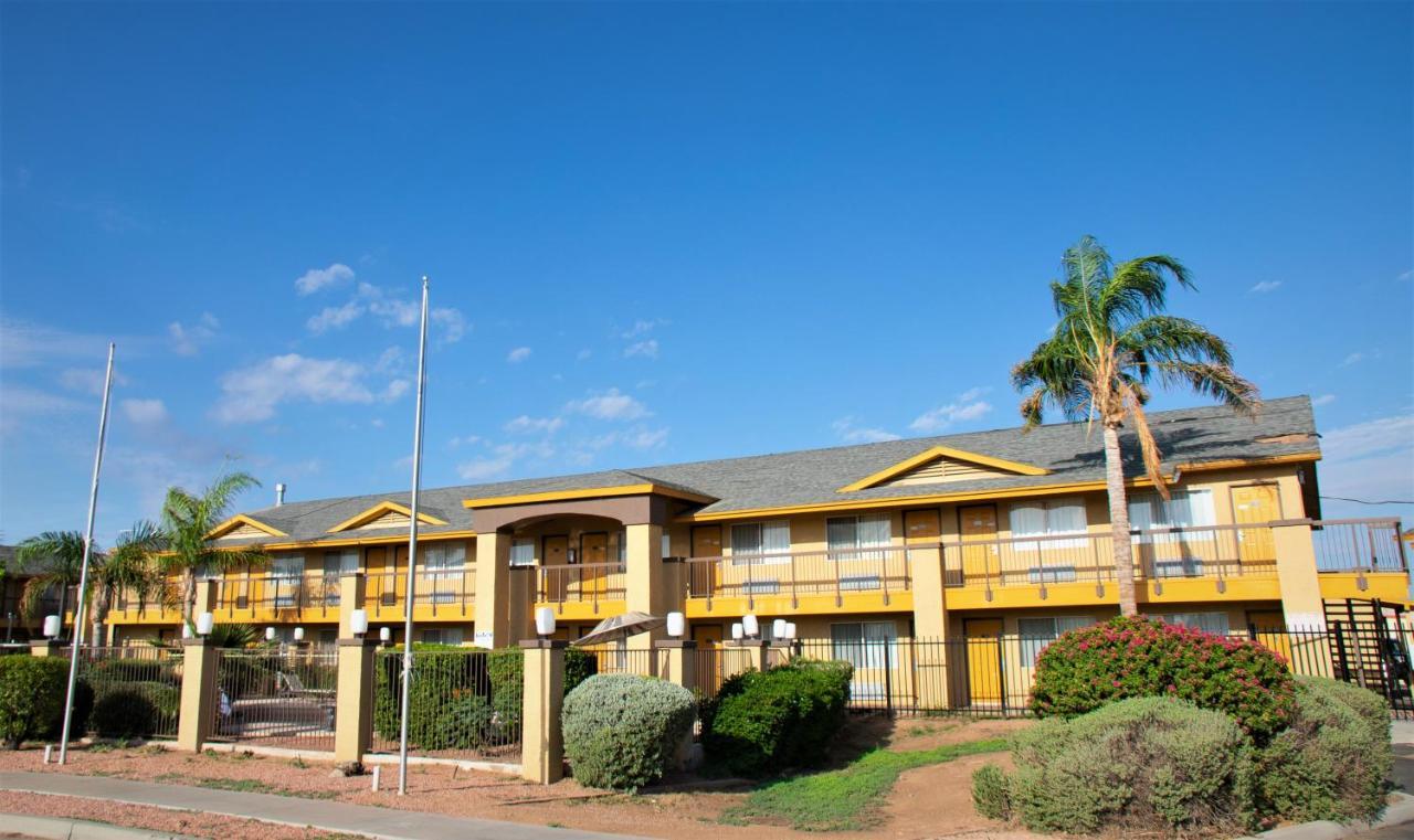 Rising Hotel