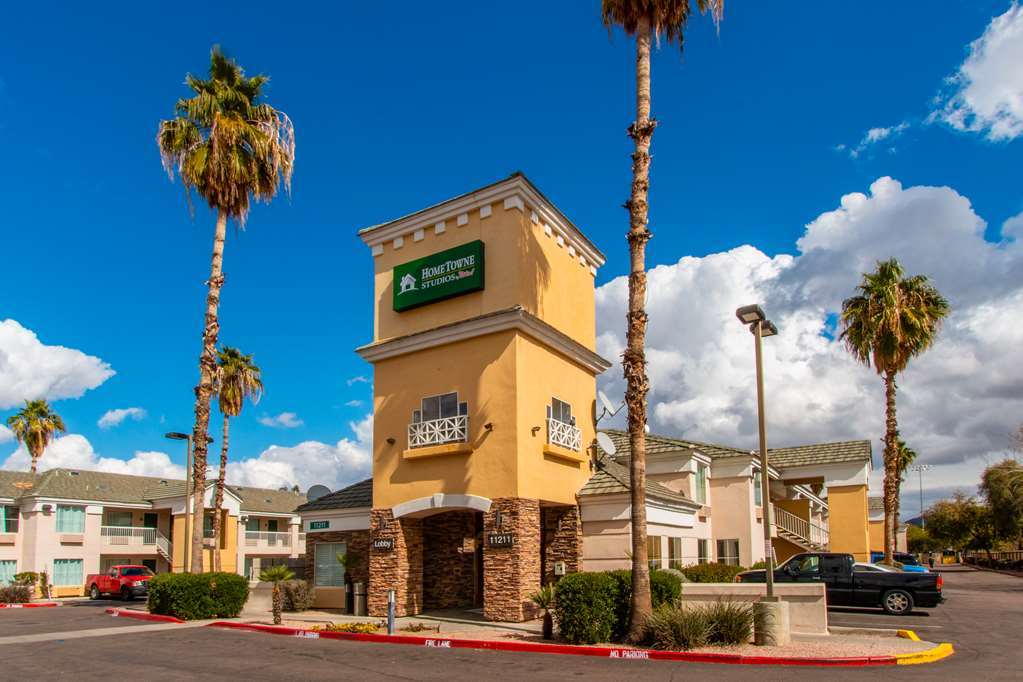 Hometowne Studios By Red Roof Phoenix - Black Canyon Highway Hotel 2*