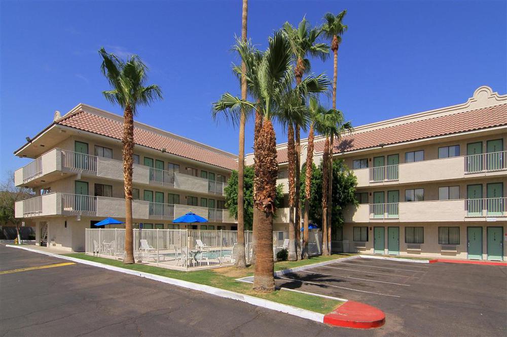 6-phoenix, Az - West Phoenix