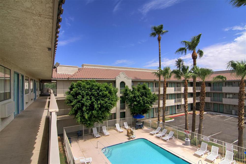 Hotel 6-phoenix, Az - West Phoenix