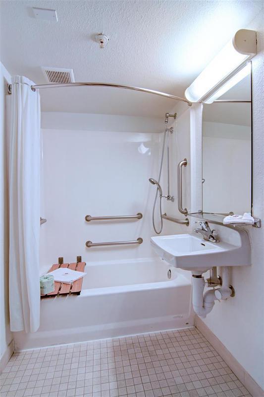 Hotel 6-phoenix, Az - West