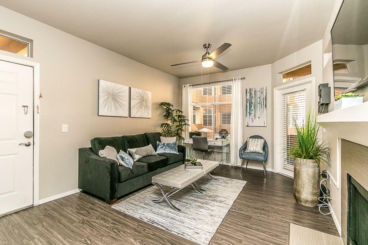 Tpc Golf, Shopping & Dining 3 Miles With Parking -1064 Phoenix