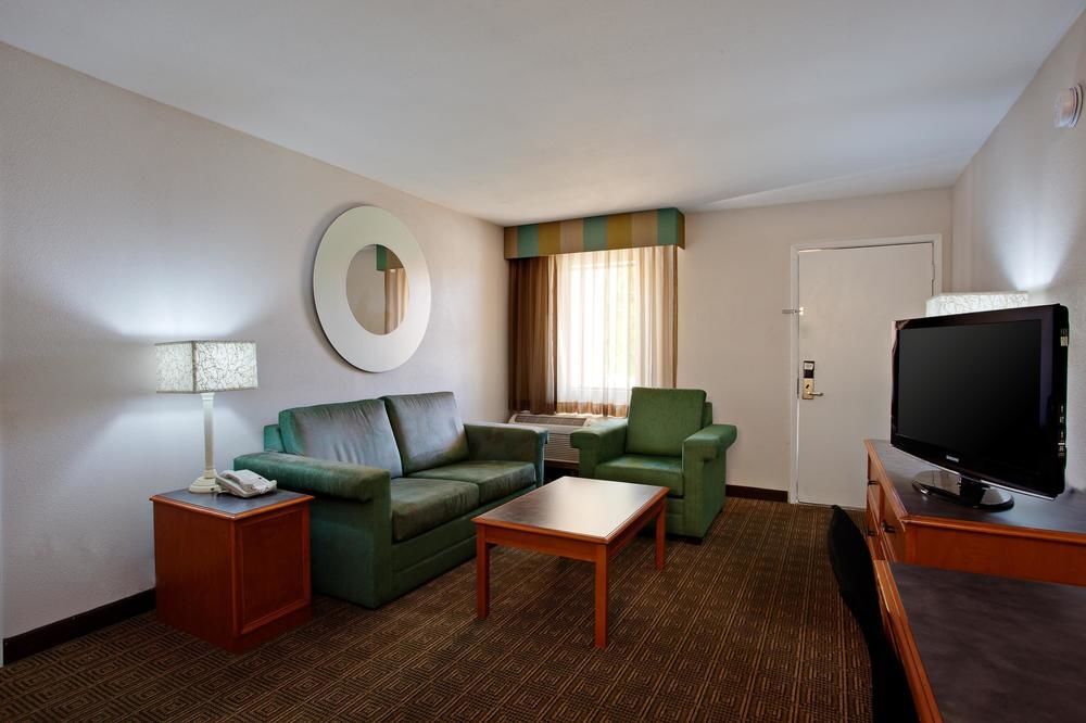 La Quinta By Wyndham North