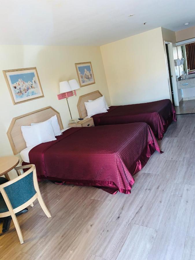 Hotel Rising