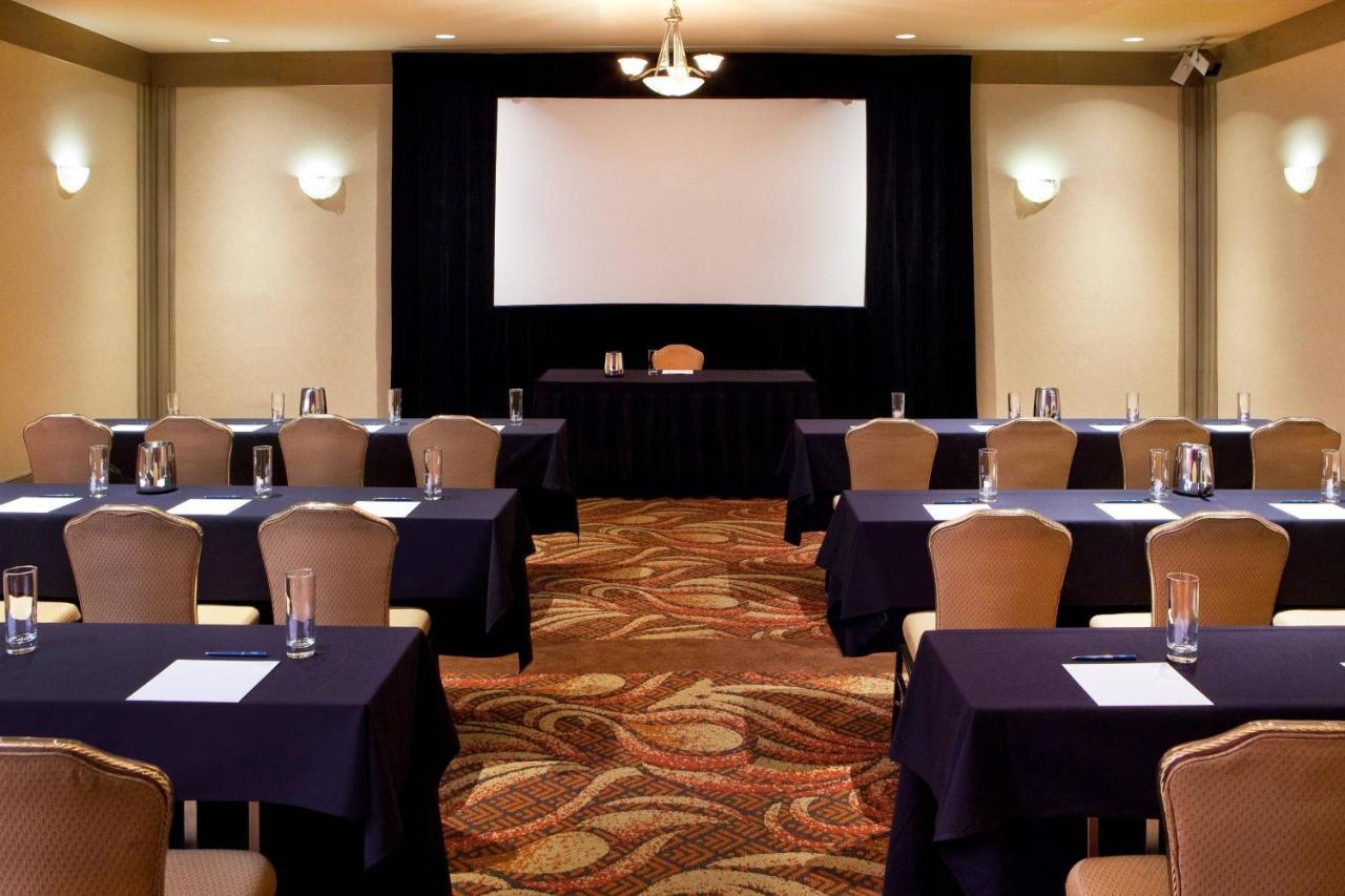 Four Points By Sheraton North Hotel 3*