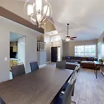 Luxe Lakewood Villa