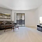Newly Renovated 2Br Apartment W Pool By Stay Gia