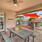 Relaxing Phoenix House With Hot Tub And Heated Pool!