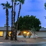 Sunnyside Of Life Retreat: Serene 5 Bedroom With Pool