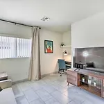 Phoenix Home With Patio, 2 Mi To State Farm Stadium