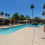 Chic 2Br Apartment At Lookout Mountain By Stay Gia