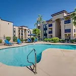 Newly Renovated 2Br Apartment W Pool By Stay Gia