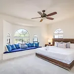 10Br - Valley Vista Mansion