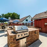 Metro Phx Studio Queen Sleeps 4 Heated Pool