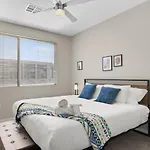 Cozysuites Paradise Under The Palm Trees! 12