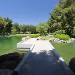 Prime Dtph Location W Pool
