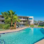 Gorgeous Cozysuites In Camelback With Pool Parking