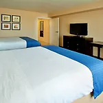Holiday Inn & Suites Phoenix Airport By Ihg