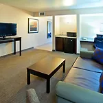 Holiday Inn & Suites Phoenix Airport By Ihg