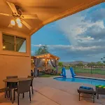 Tranquil Oasis: Experience Luxury Living!