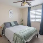Tranquil Oasis: Experience Luxury Living!