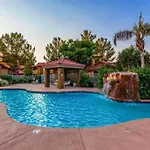 2Br Condo 15 Mins To Downtown Phoenix With Pool & Spa