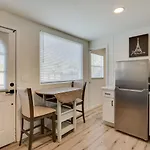 Modern Tiny Home About 5 Mi To Downtown Phoenix!