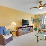 Glendale Oasis With Private Pool, Patio And Fireplace!