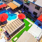 Family Home Vacation Retreat Glendale Az