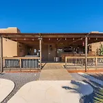 Cozy Quiet Home Bbq Pool Outdoor Entertaining