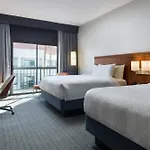 Courtyard By Marriott Phoenix North